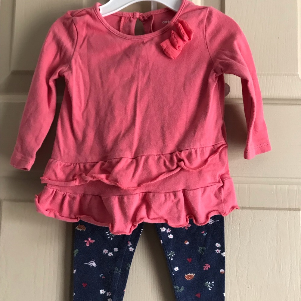 Baby girl bodysuit and pants set